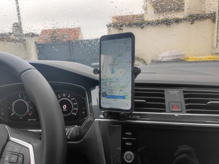 Phone holder for VolksWagen Tiguan 2 Home