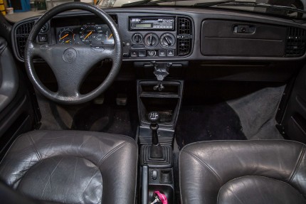 Phone holder for Saab 900 classic Vertical Parts you won't find anywhere else